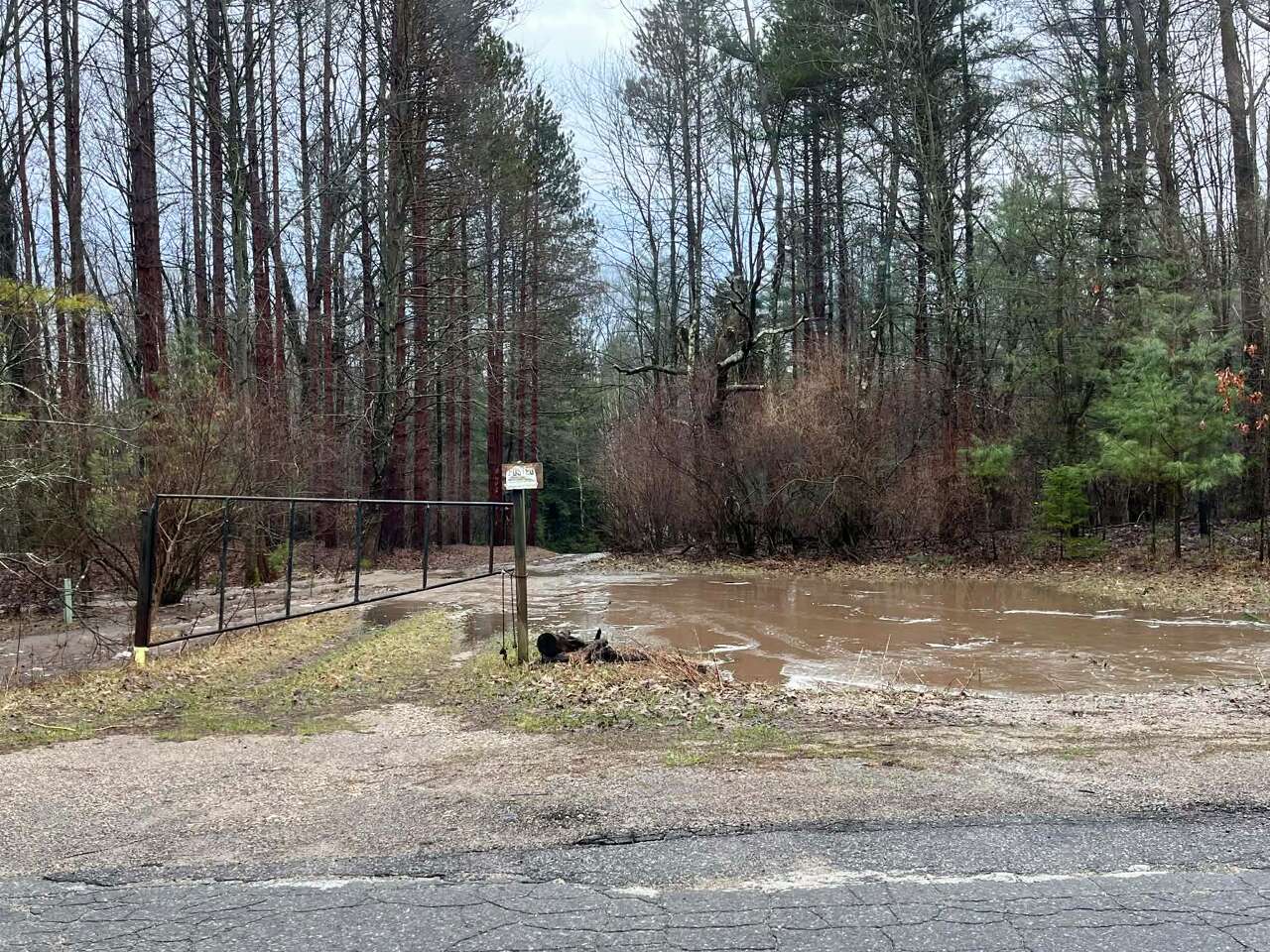 Flood warning extended to Monday after heavy rain