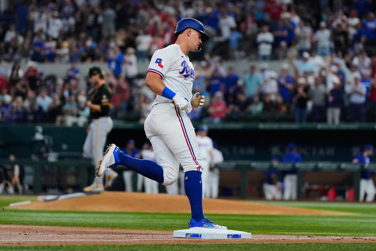 Oneil Cruz's 3-run homer off top of foul pole powers Pirates to 8-4 win ...