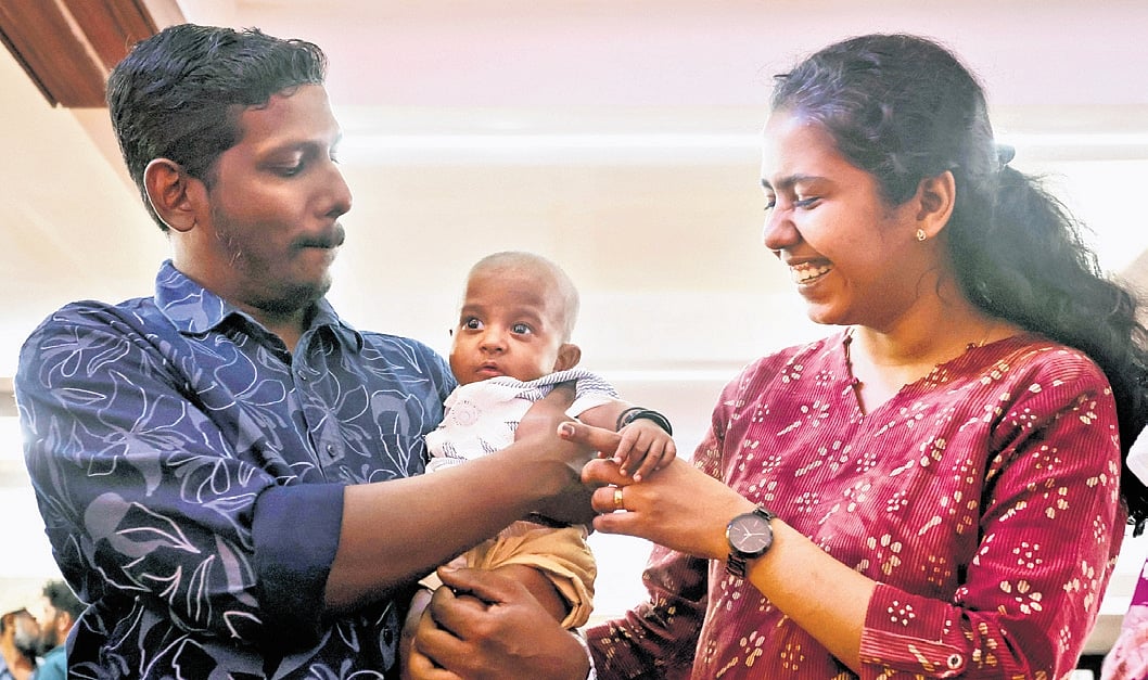Parents of India's youngest organ donor meet baby recipient in ...