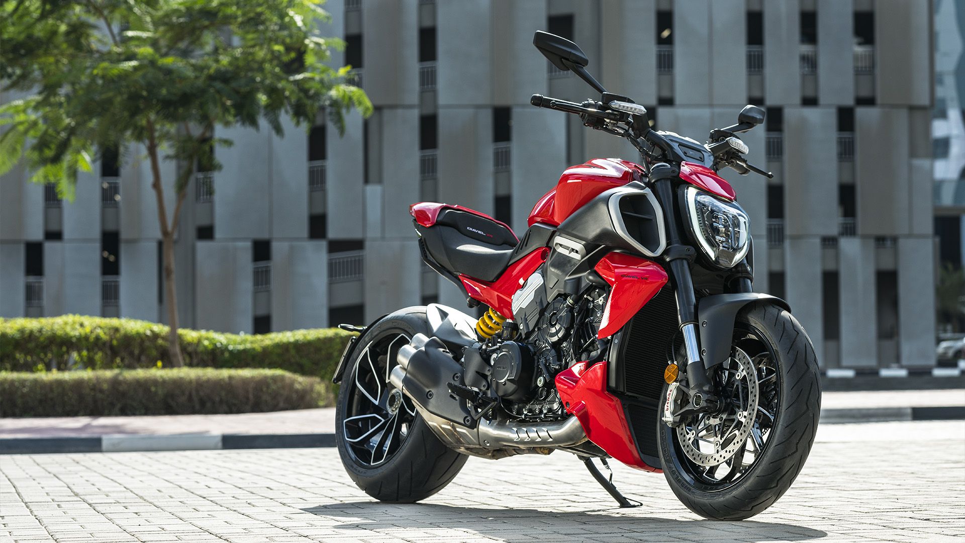 The power cruiser that feels fast, comfortable, and surprisingly practical
