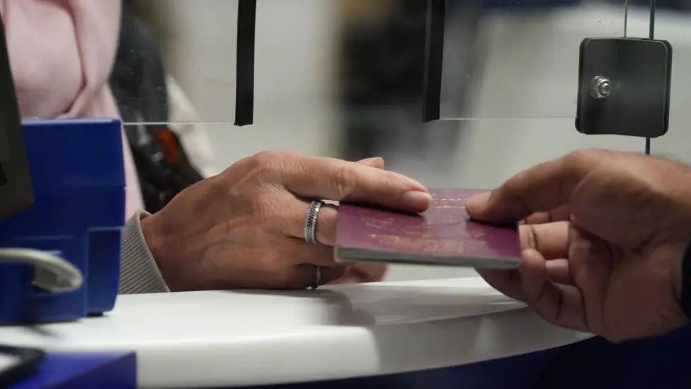 UK China visa scheme to apply to Manx passports