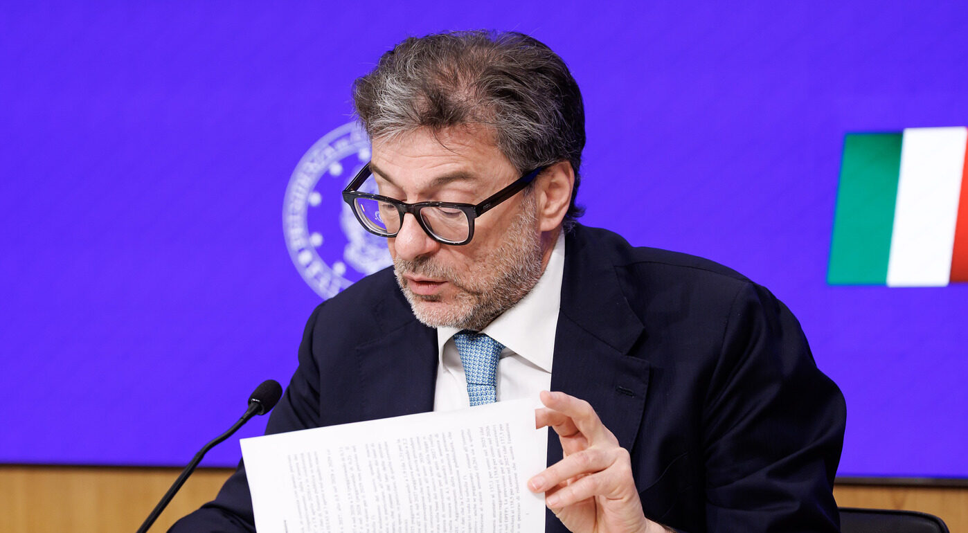 Manovra, Giorgetti alla Camera: “Nuvole all’orizzonte, possibile uscita ...