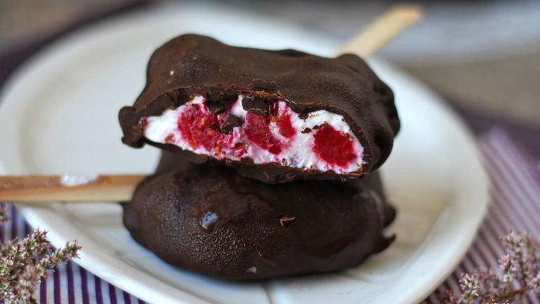 Fruits rouges surgelés : comment les transformer en 10 desserts et ...