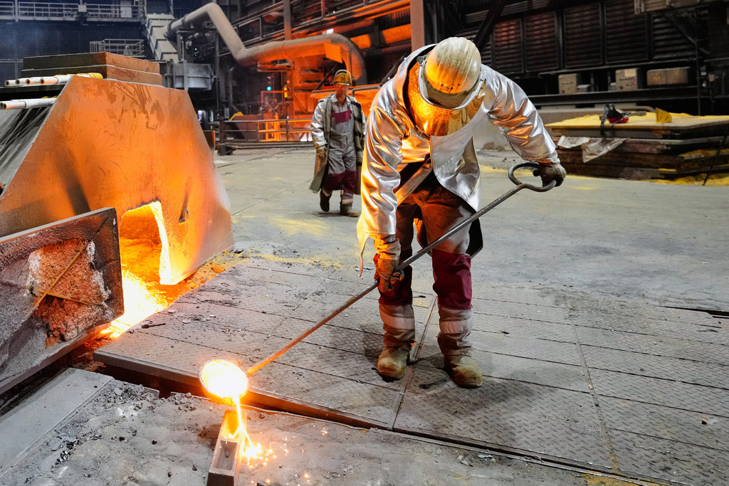 Tysk ekonomi sjunker: PMI faller till 48,3 i april - ekonomi news from TT Nyhetsbyrån