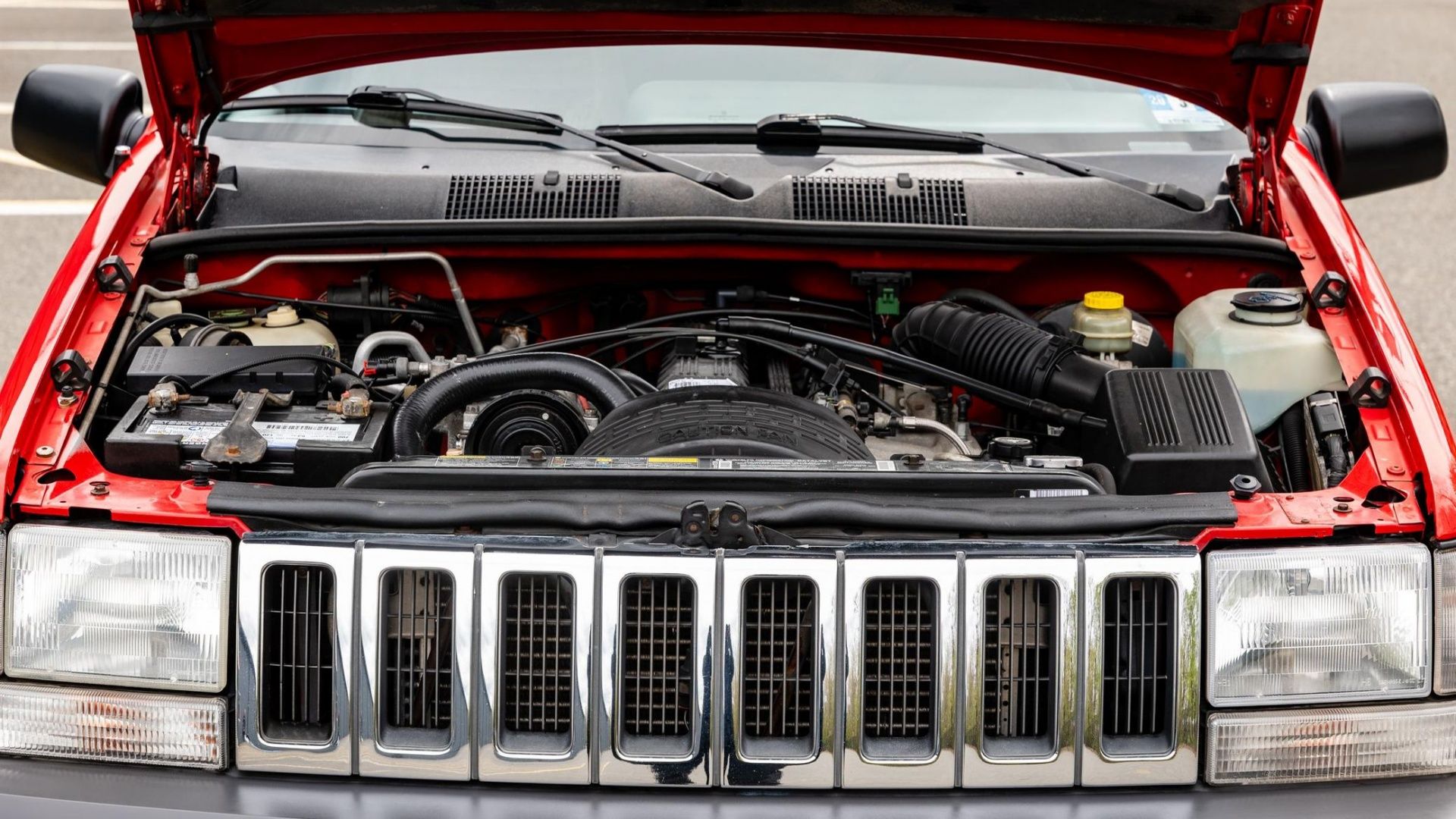 Forgotten inline-six engines that are no longer in production