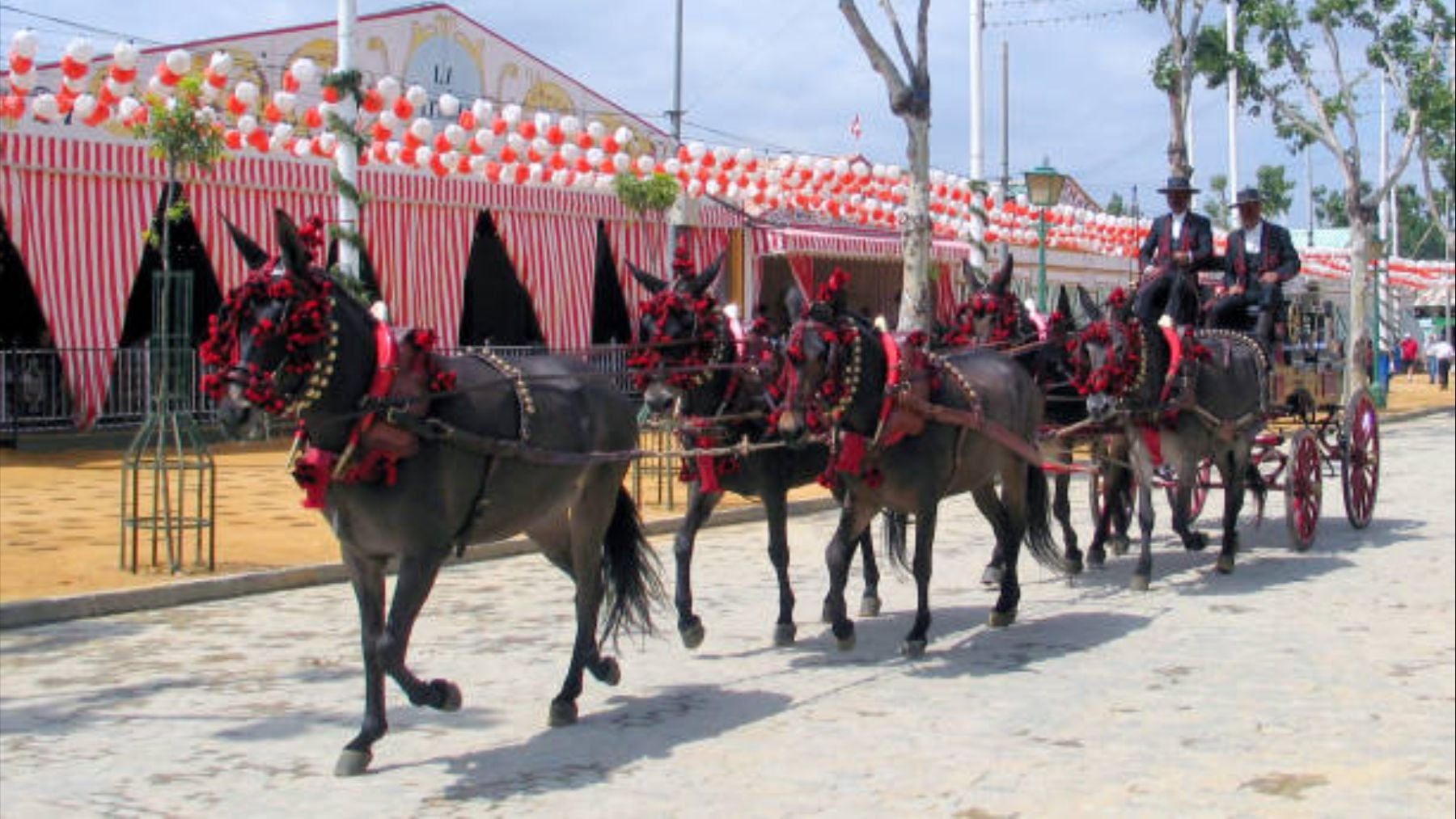 ¿Cuándo acaba la Feria de Abril de Sevilla 2026? Fechas y fuegos ...