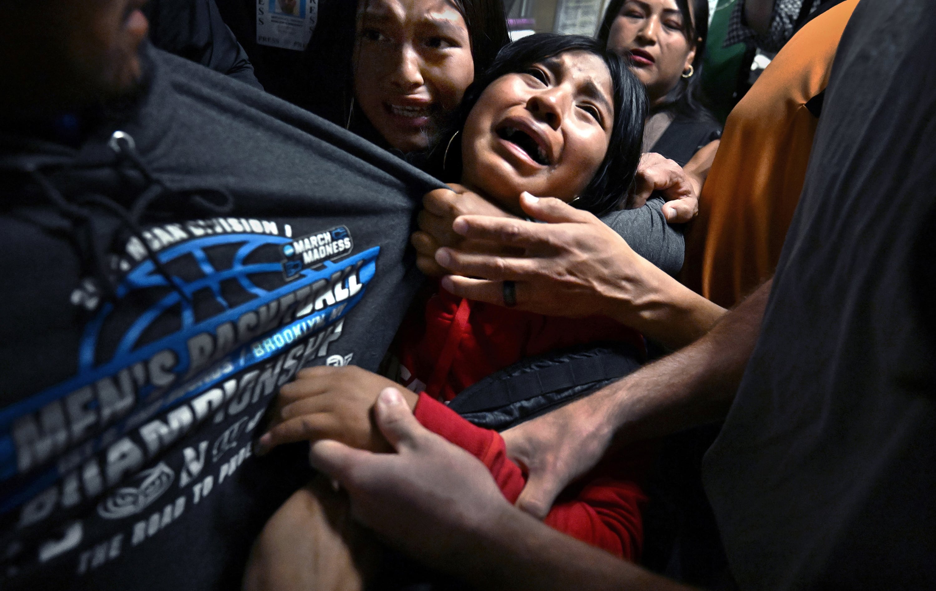 Image of family separated by ICE agents named World Press Photo of the ...