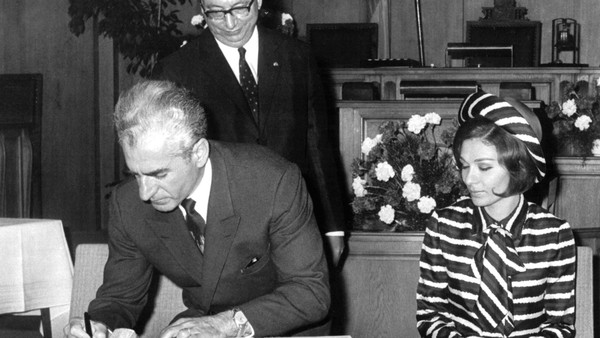 Als Schah Reza Pahlavi Berlin besuchte – und der Student Benno Ohnesorg ...