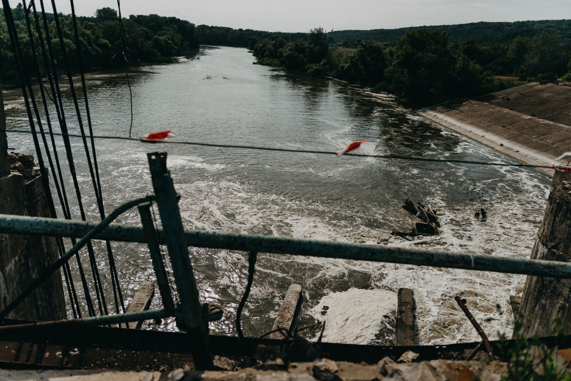 Het Russische leger wordt al maandenlang geblokkeerd door een rivier ...