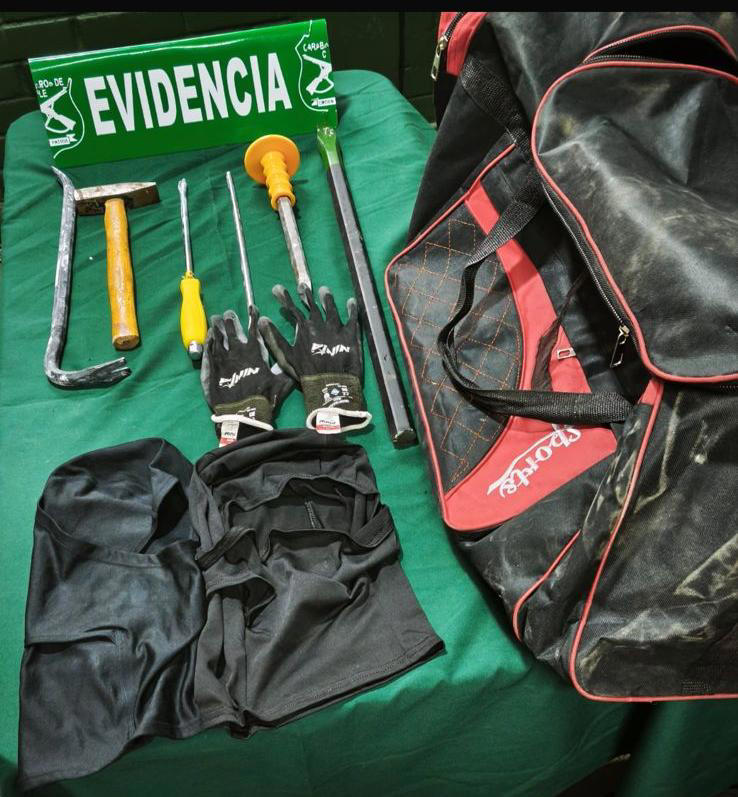 Dos detenidos por robo frustrado en mall de Maipú: delincuentes fueron ...
