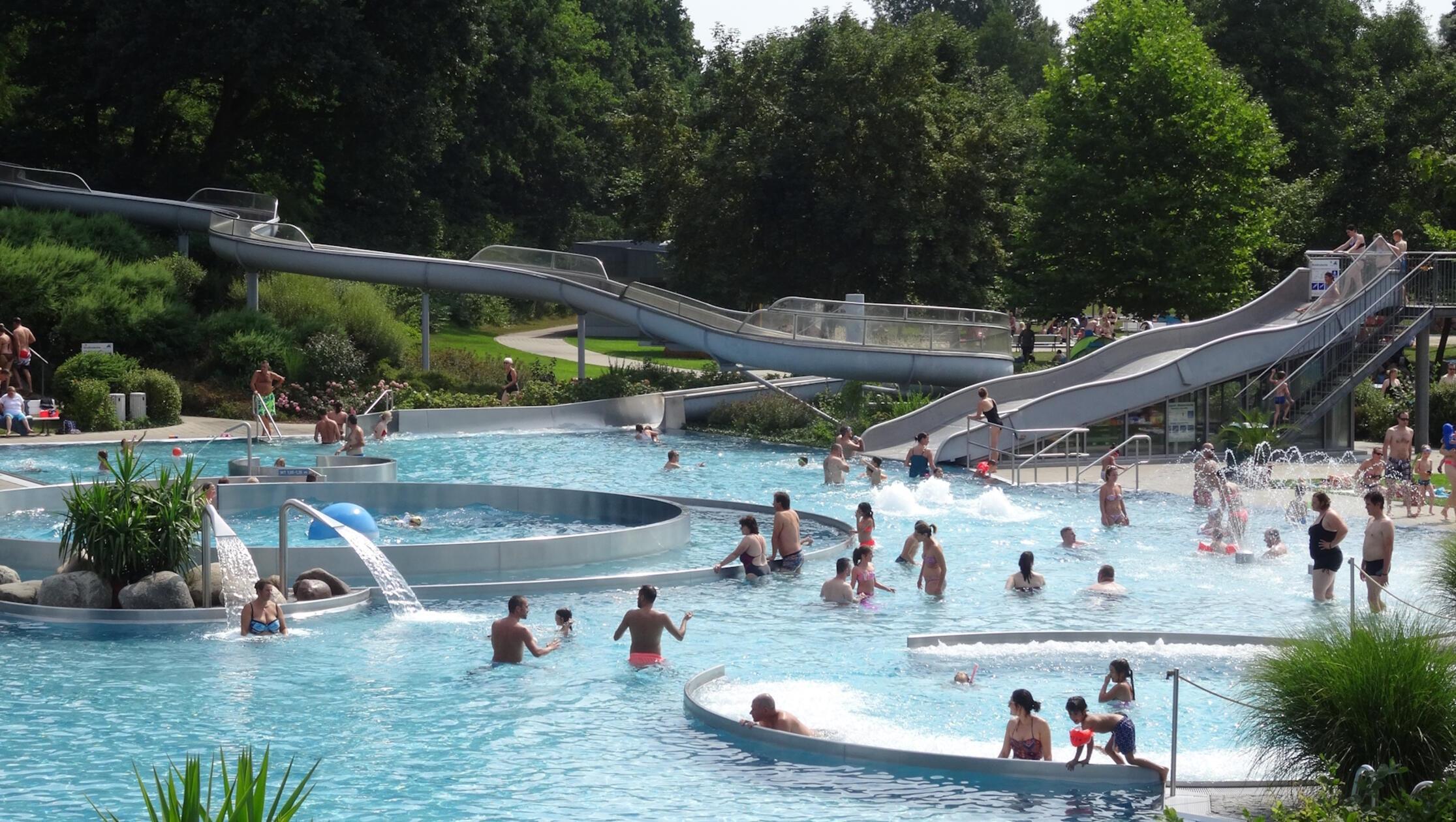 Sommer, Sonne, Wasserspaß: Wann die Freibäder im Kreis Roth und ...