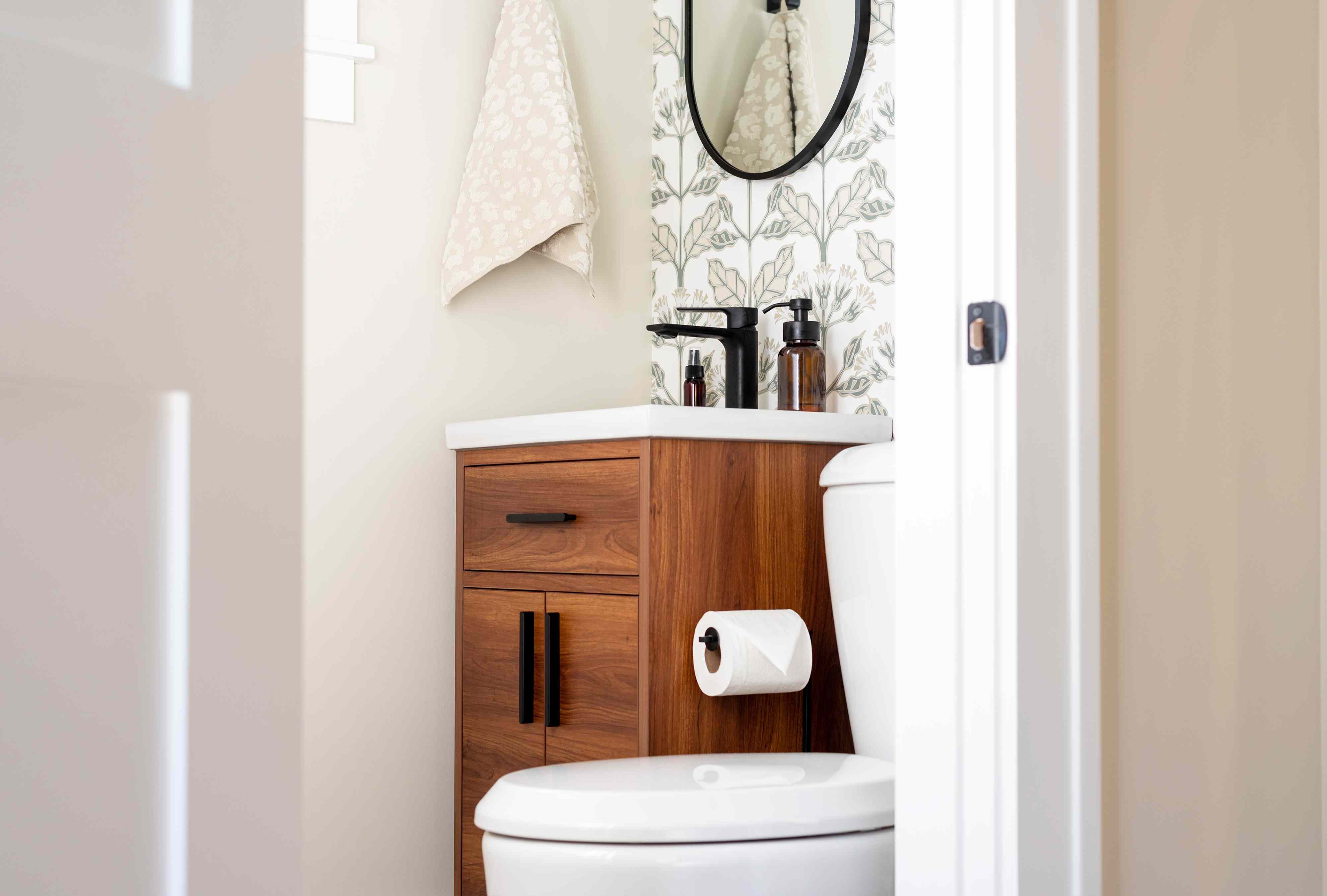 10 bathroom décor mistakes that make small spaces feel even more cramped