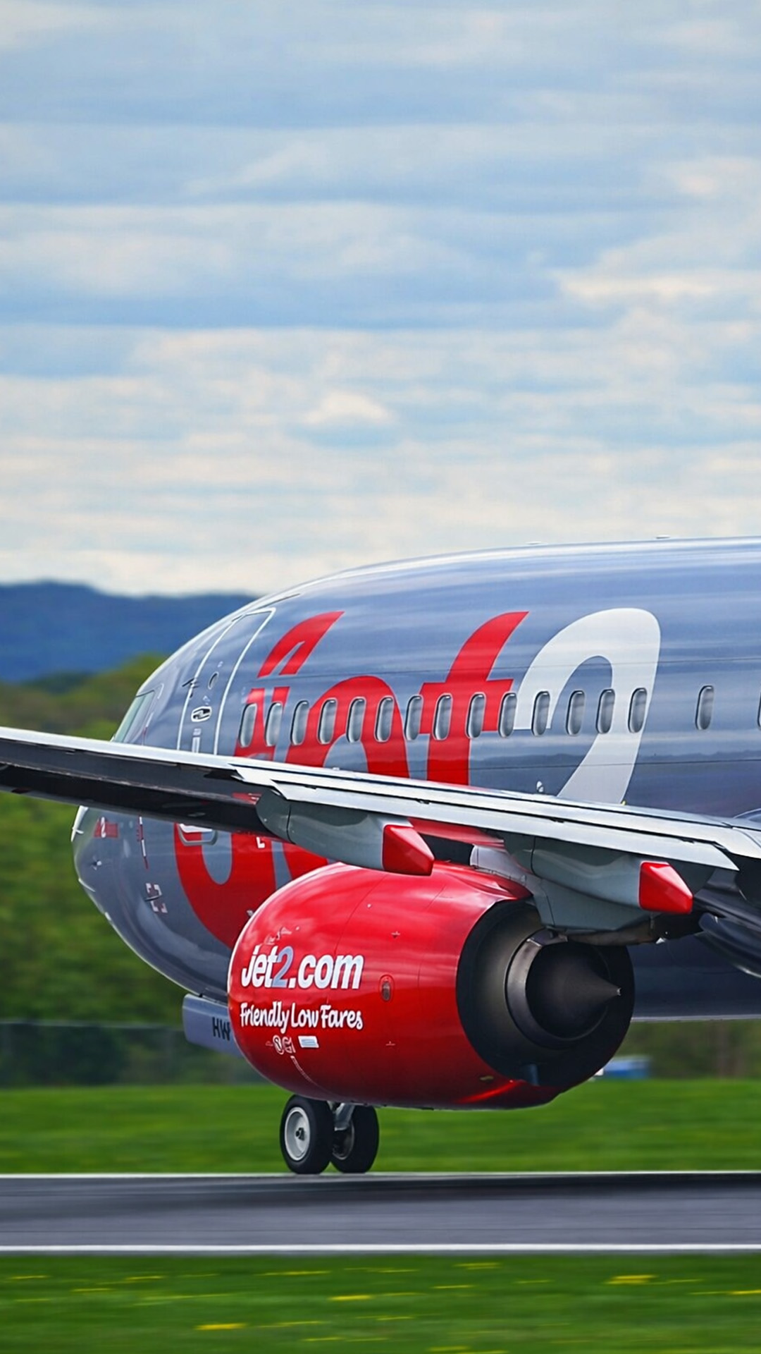 Jet2 engines roar at full power on takeoff