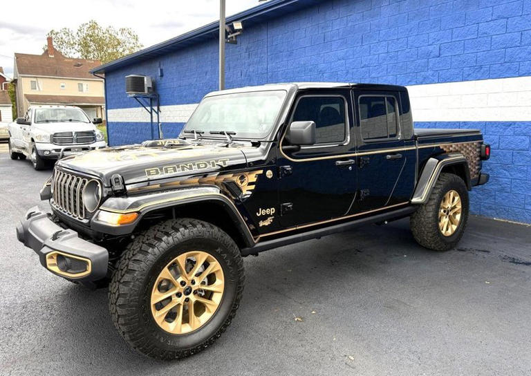 Custom 2025 Jeep Gladiator Rubicon Bandit Edition LXI set for Carlisle ...