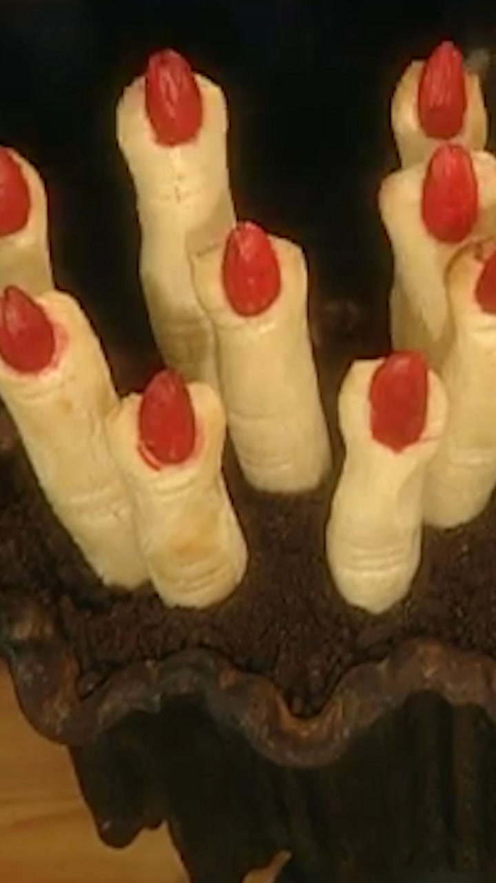 How to make Martha Stewart’s sugar cookie fingers