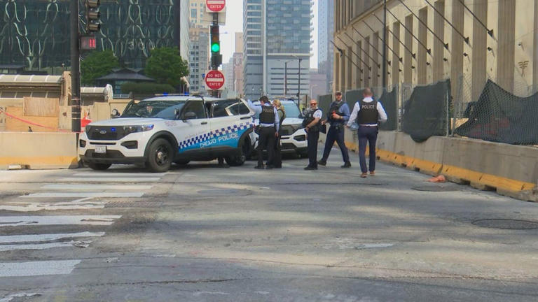 Man wounded in apparent road rage shooting near Union Station in Chicago