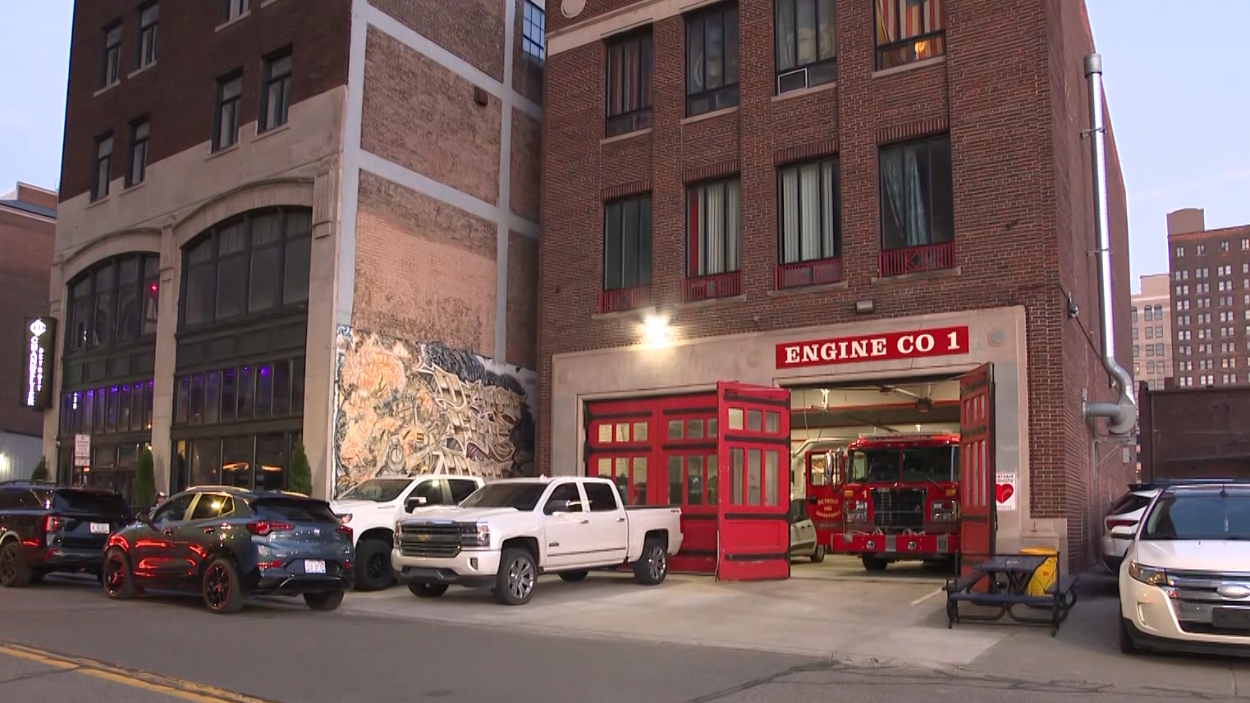 Fire hydrant thefts creating safety risk in Detroit and more top stories
