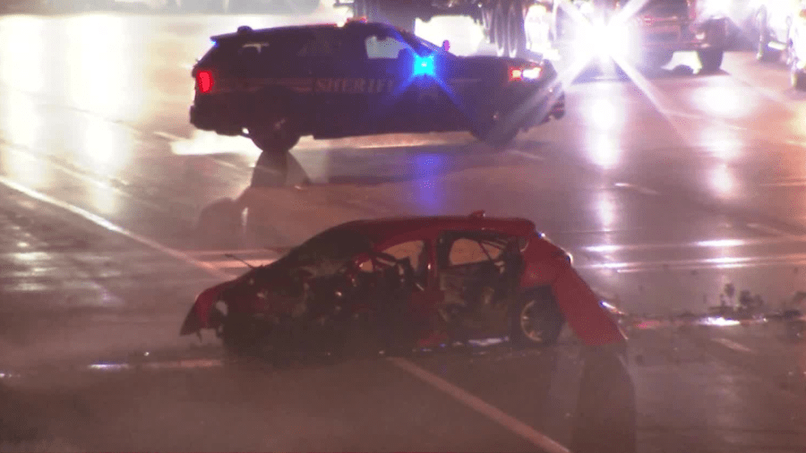 1 dead, 1 critically injured in wrong-way crash on I-270