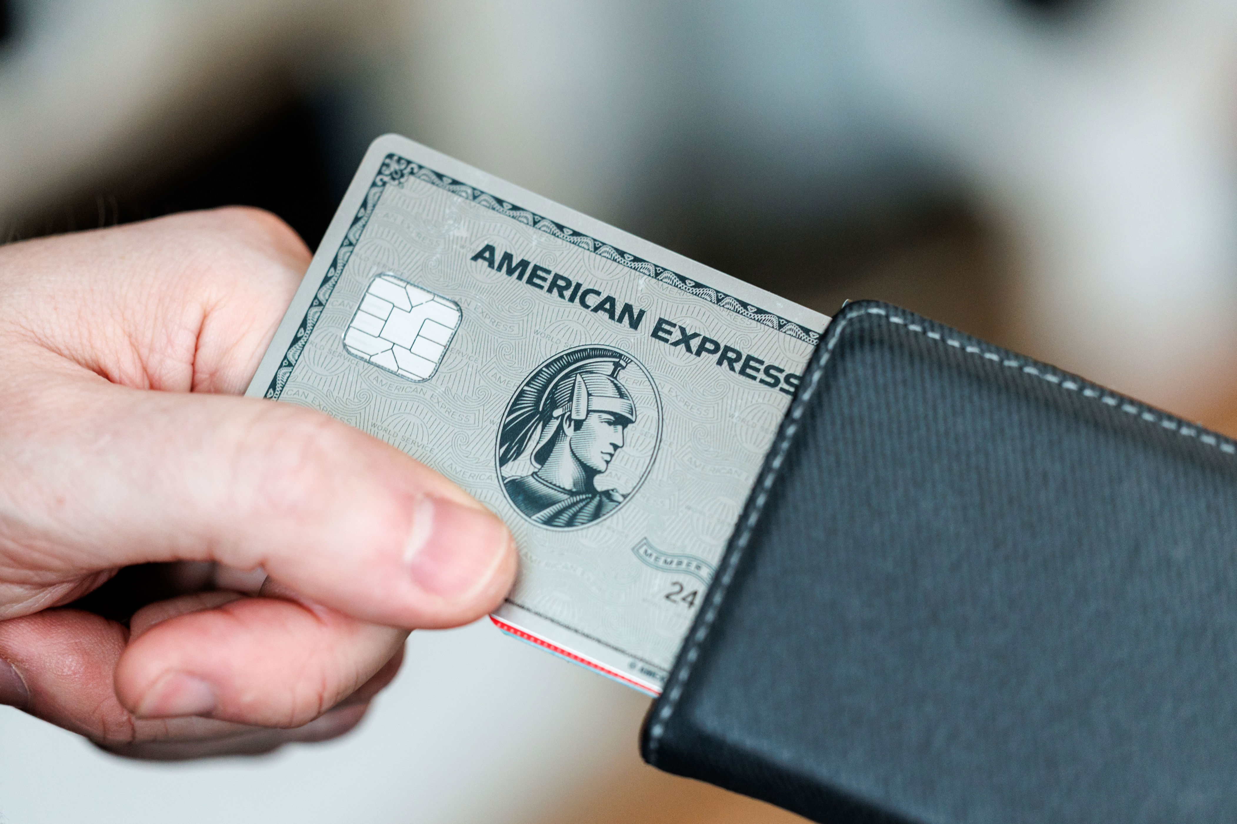 1 News Article Image Генеральный директор American Express: Владельцев наших карт сейчас не волнуют высокие цены на бензин