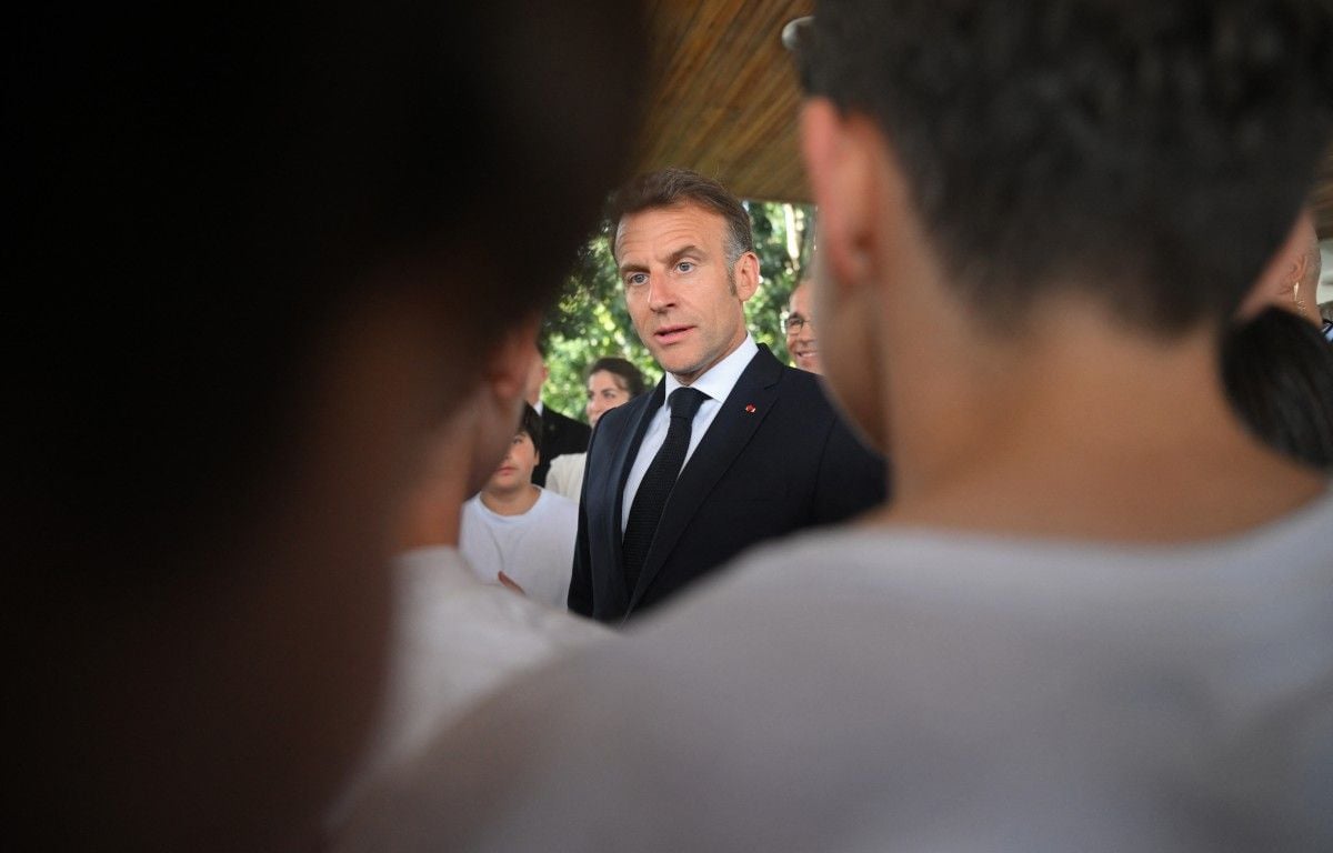 Emmanuel Macron assure qu’il ne fera plus de politique après avoir ...