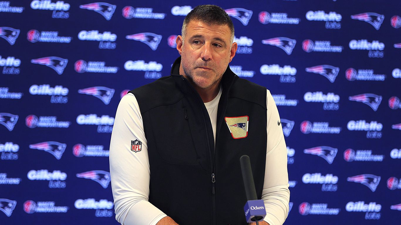 Vrabel, Russini face scrutiny over Page Six photos that appear to show kiss