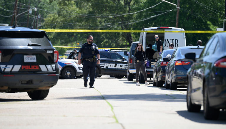 Police responding to active shooter at Mall of Louisiana, governor says