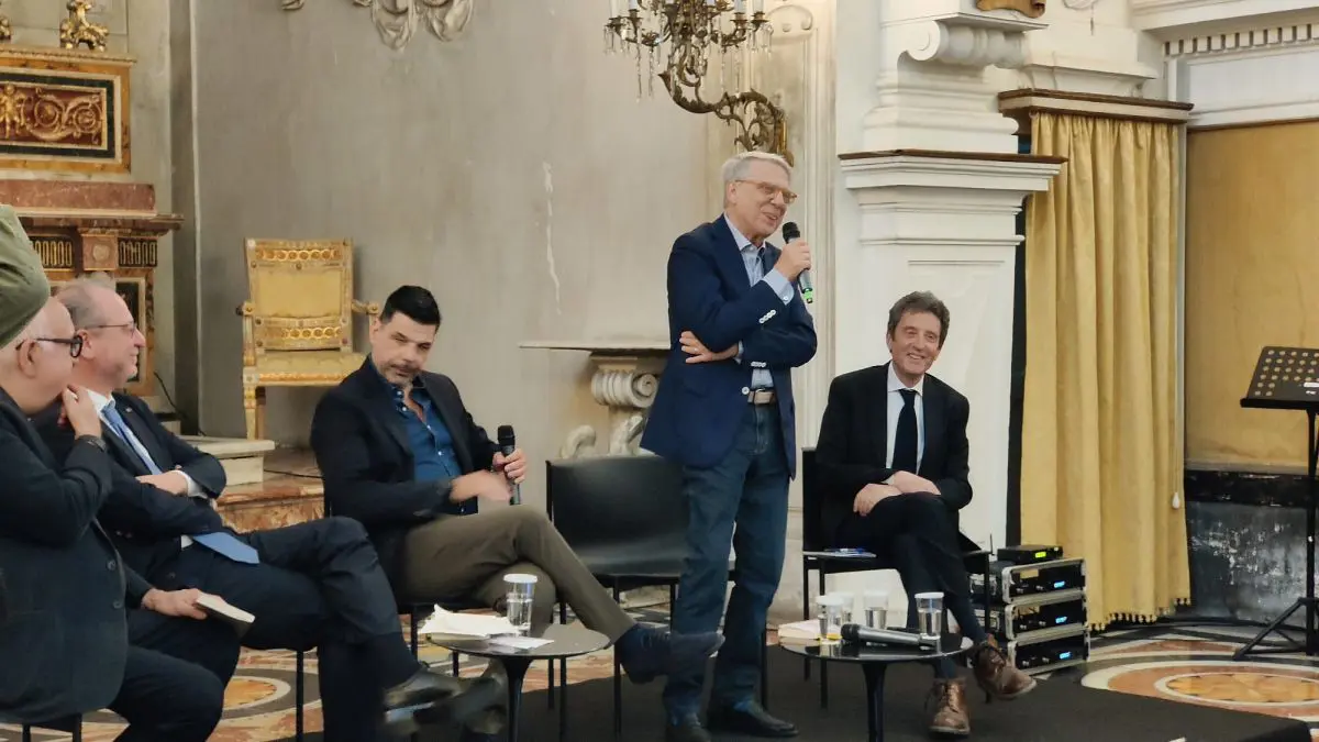 ‘Palermo di chitarra e coltello’, nel libro di Giuseppe Sottile 60 anni ...