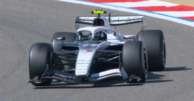 Valtteri Bottas cuenta lo diferente que es manejar el auto de Cadillac ...