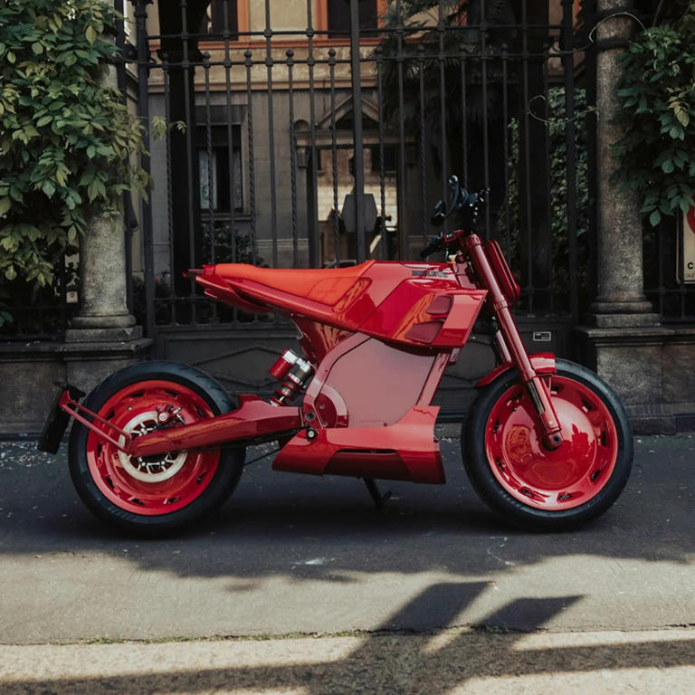 This stunning moto has major ‘Akira’ vibes and boasts enough torque to ...