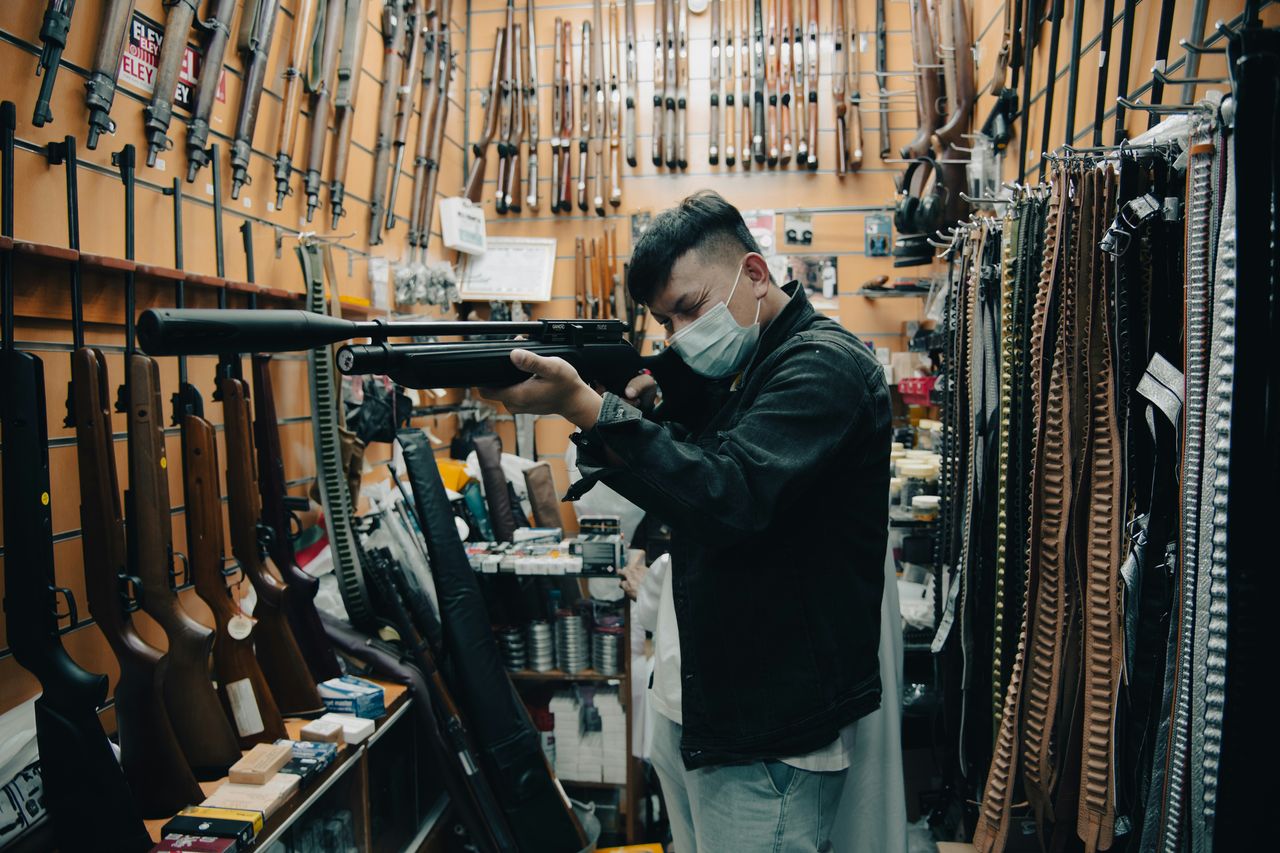 Guns Pawn Shop Owners Hide in the Back Because They Are Precious