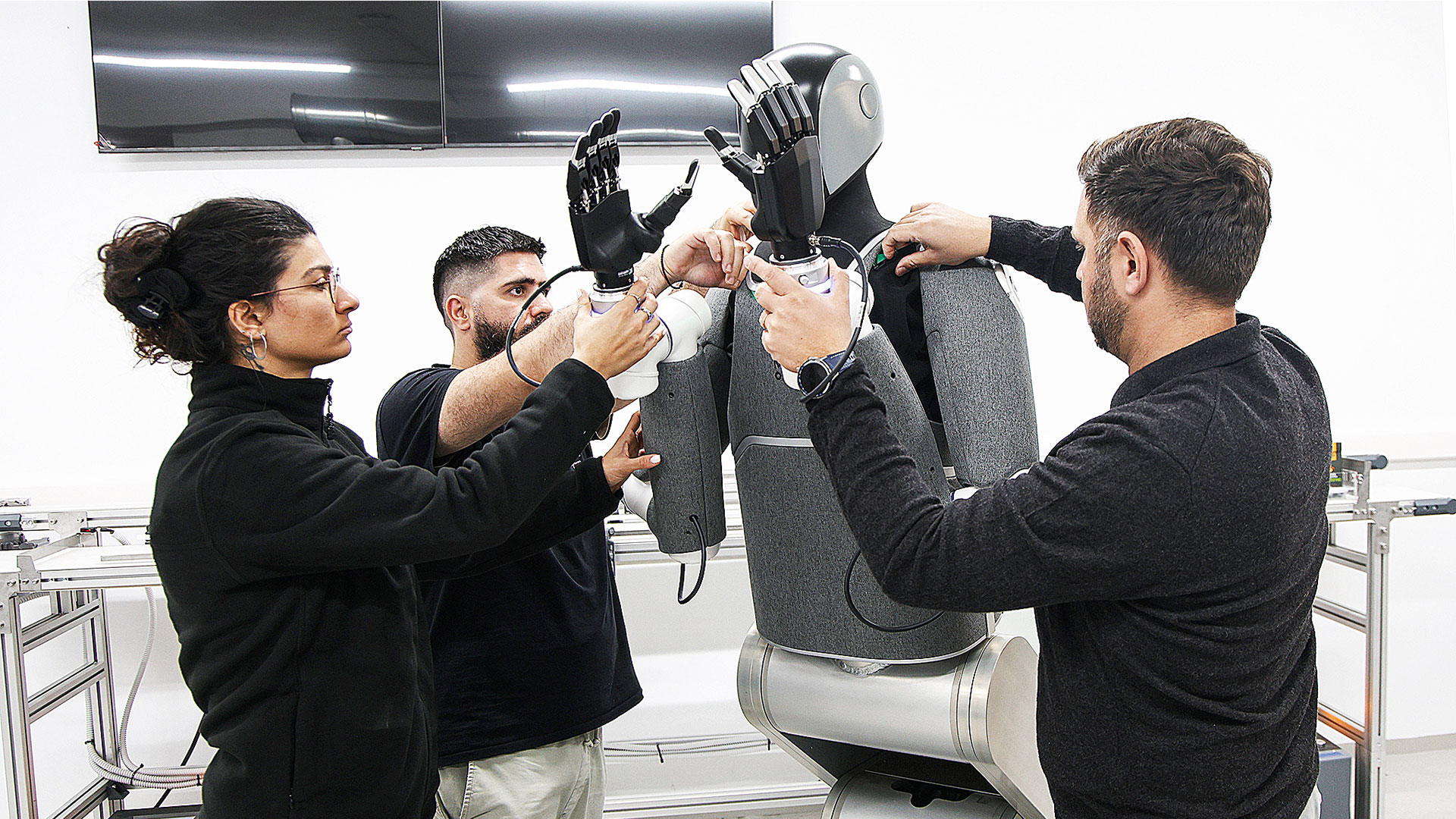 «Είμαι ο MARK One», το πρώτο ελληνικό ανθρωποειδές