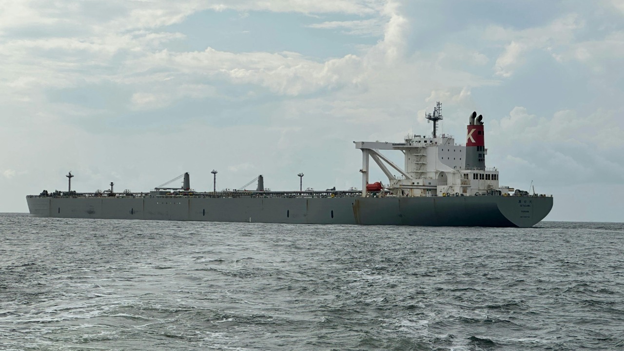 US boards cargo ship bound for Iran, releases it after search