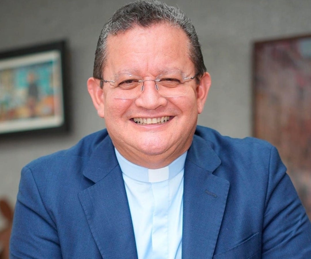 Rector de Uniminuto presenta en la FILBo libro sobre fe, justicia ...