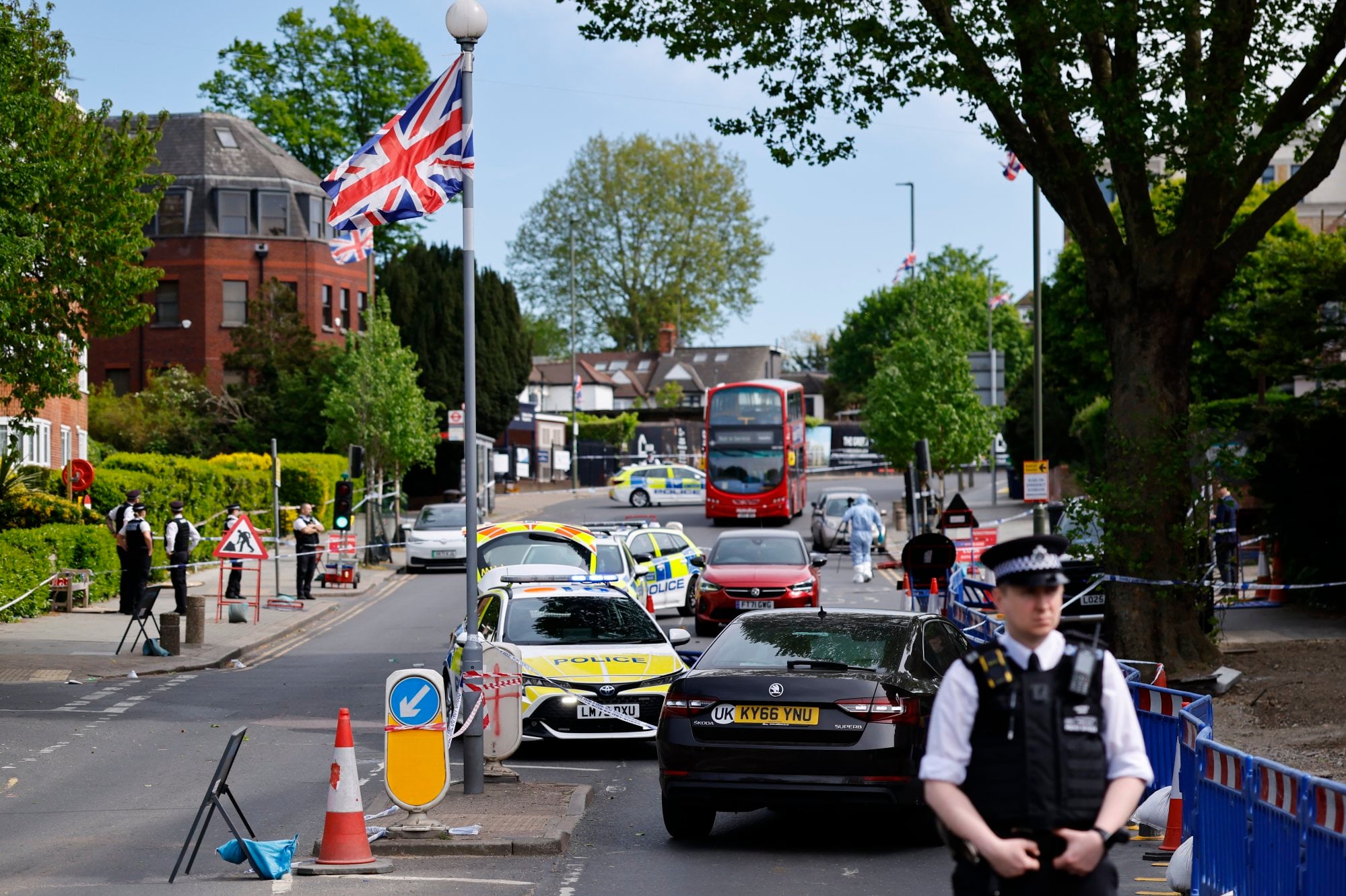 UK police say London stabbing of 2 Jewish men is terrorist incident