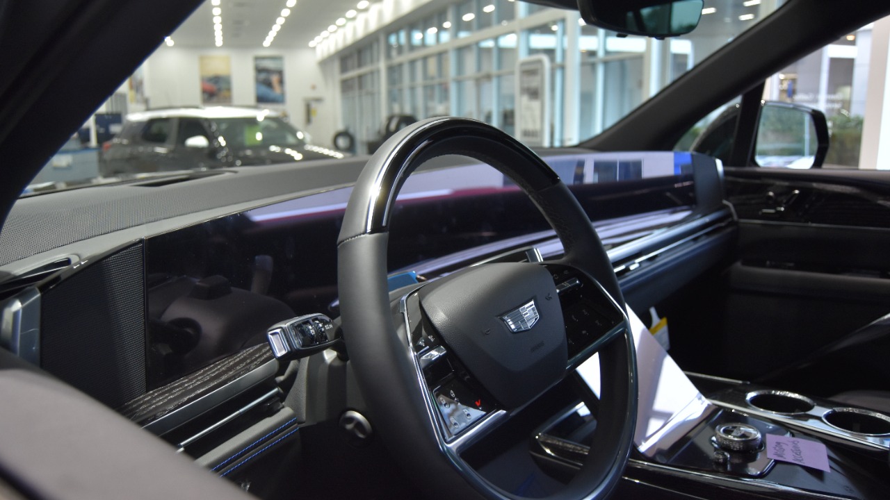 11 electric SUVs that carry the most gear behind the back seats, led by ...