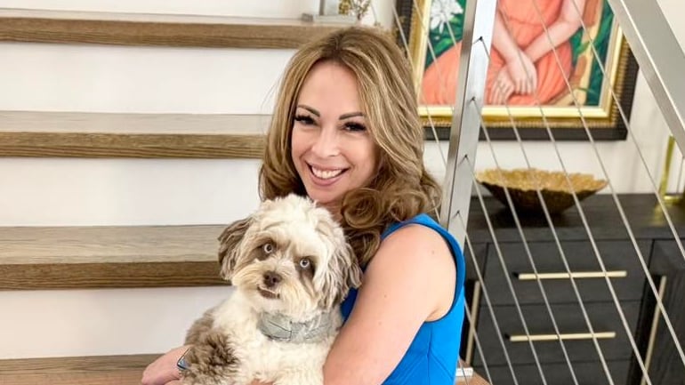 Veteran CBS anchor departs network after 35 years