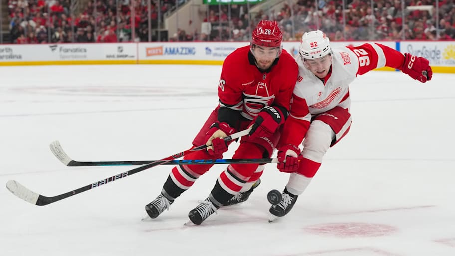 Report: Slumping Red Wings sophomore played through injury