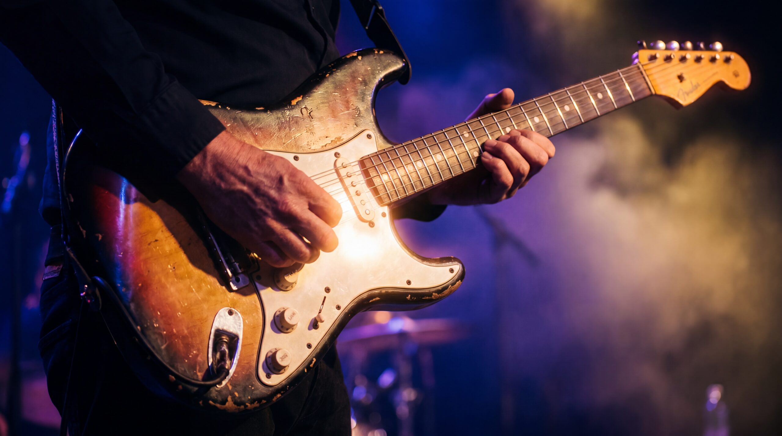 Unveiling the 6 Guitarist Who Forever Reshaped Sound