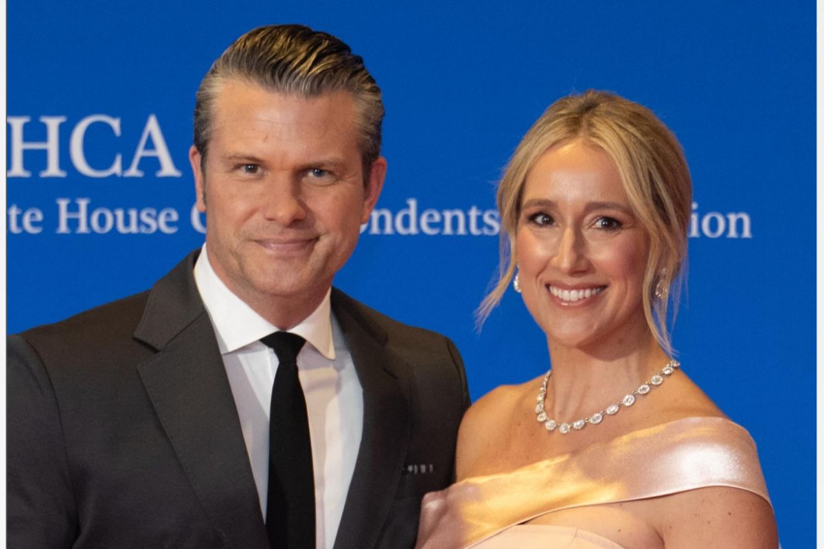 jenny hegseth pink dress Explained: Controversy over Pete Hegseth's wife's Rs 4k White House dress