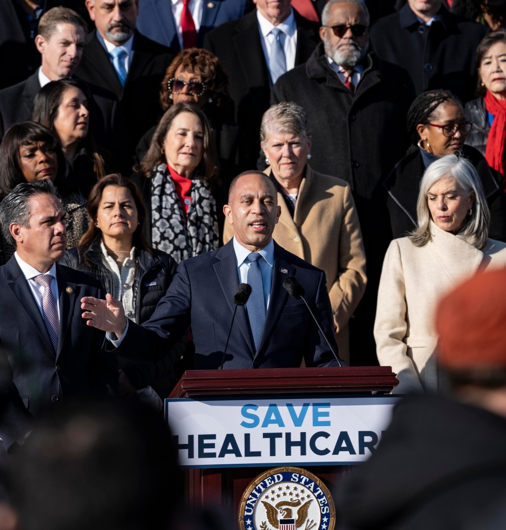 Supreme Court tosses Louisiana House map in major Voting Rights Act win ...