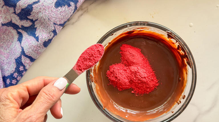 Dark chocolate raspberry truffles recipe