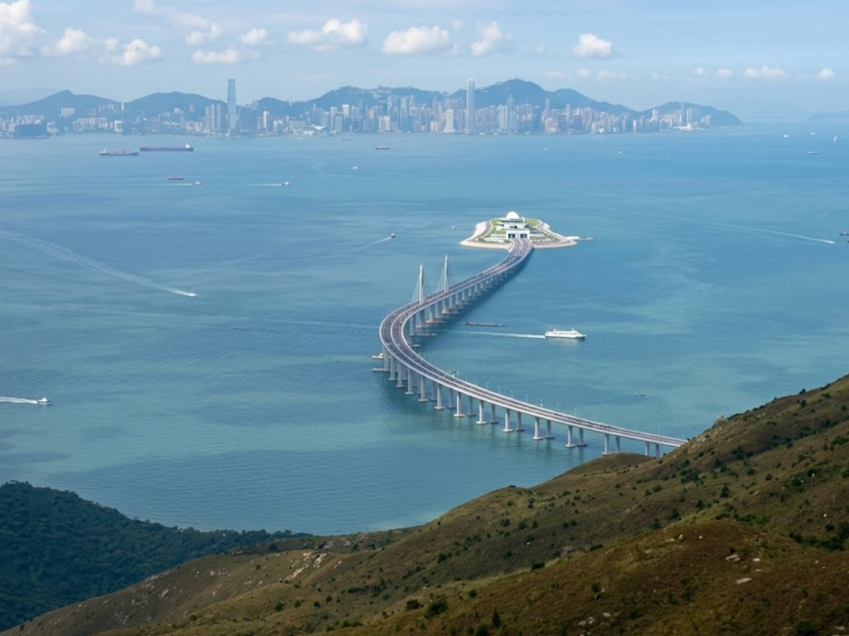 The world’s longest bridge that spans 34 miles and costs a whopping £15bn