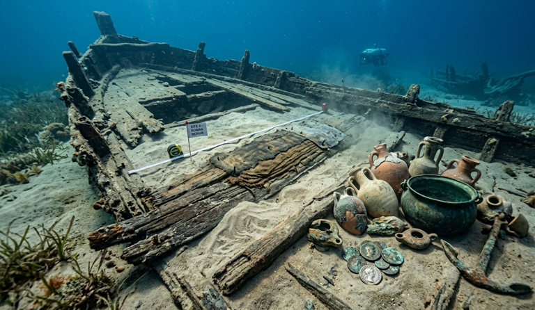 A 2,200-year-old Roman shipwreck reveals a secret history of emergency ...