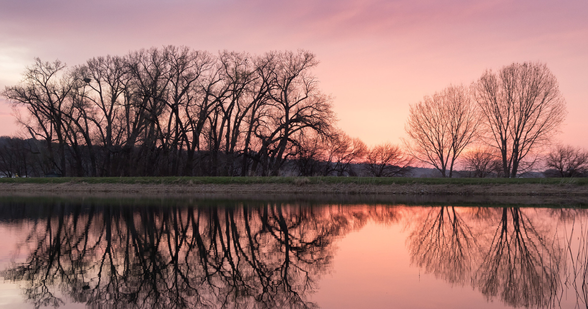 This little-known waterfront town in South Dakota is pure magic