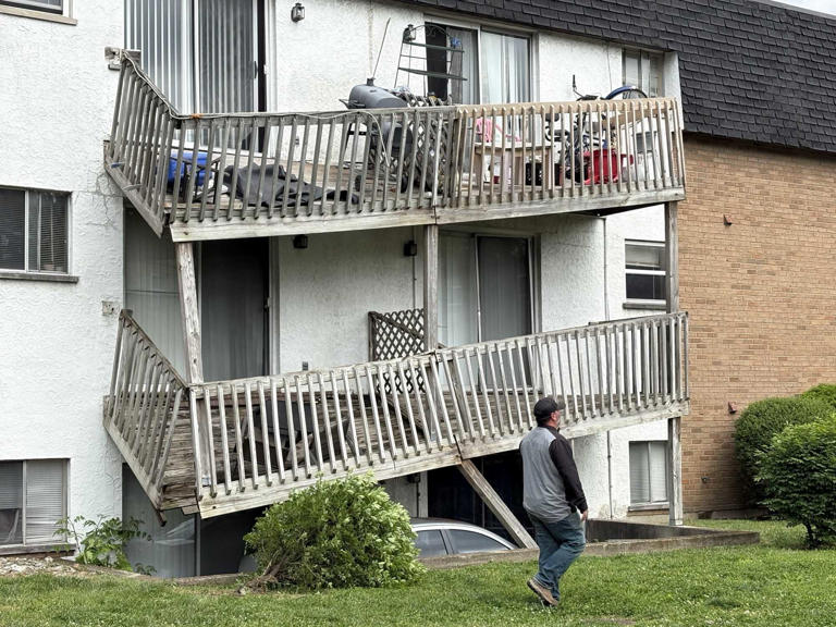 Car crashes into Westwood apartment balcony, causing decks to partially ...