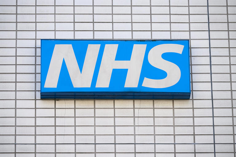 There’s no ‘snowflake generation’, says author of mental health review
