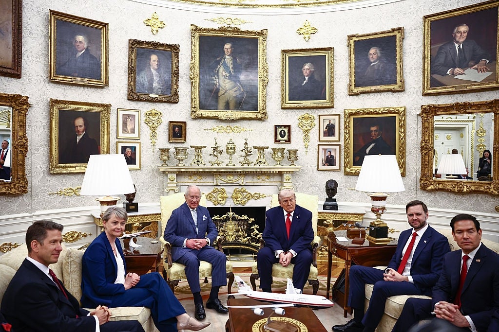 This before and after picture of King Charles in the Oval Office says a ...