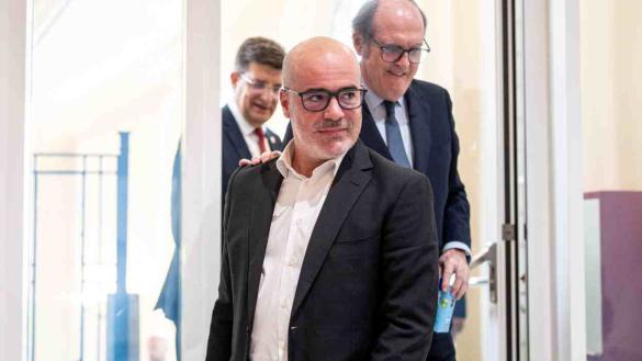 El delegado del Gobierno retrata al equipo de Ayuso tras decir que se ...