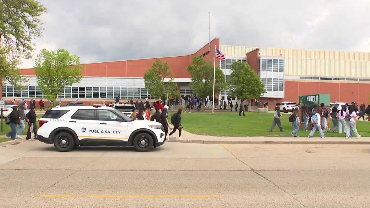 Des Moines police investigating bomb threat at North High School