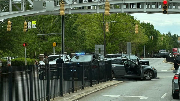 Fugitive in custody after chase ends in crash on USC campus